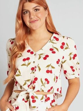 Princess Highway for ModCloth Cream Cherry Tie-Front Crop Top